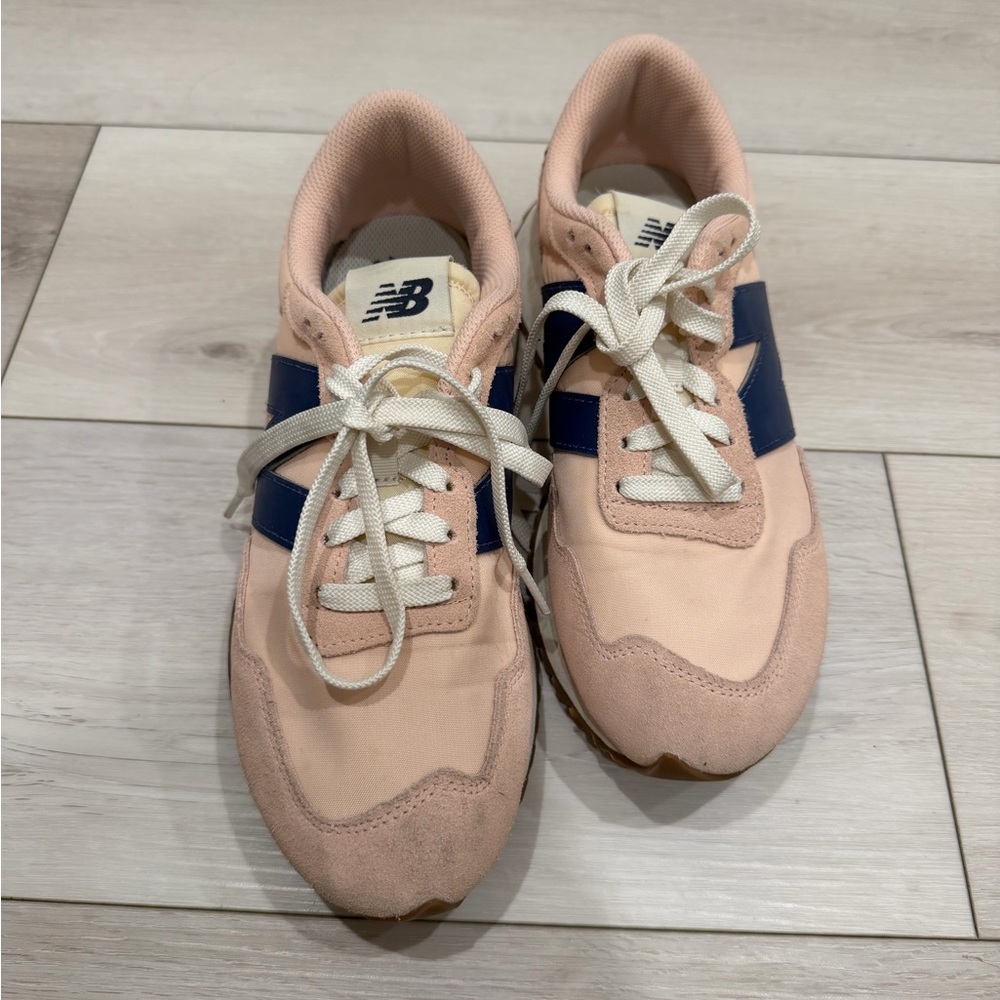 New Balance 237 - Picture 2 of 5